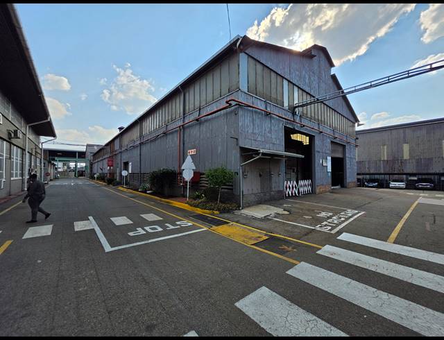 1,200M² FACTORY TO LET IN BOKSBURG EAST